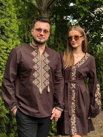 Комплект парних вишиванок &mdash; чоловіча сорочка &laquo;Коричнева мозаїка&raquo; та сукня &laquo;Квіткова спадщина&raquo; 9005-КОР+5709-КОР фото