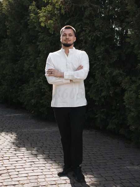 Чоловіча вишиванка "Вічність орнаменту" біла з білою вишивкою B005-ББ-01 фото