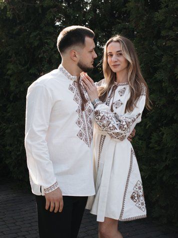Парні вишиванки &laquo;Кавова мозаїка&raquo; &mdash; білий сімейний комплект 9005-БКР+7528-БКОР фото