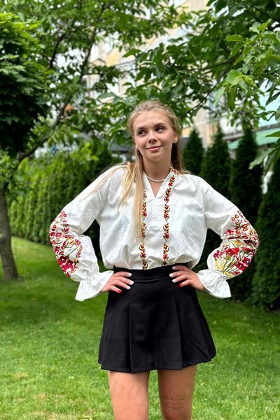 Жіноча вишиванка "Квітковий Розмай" 5775-БЧ-03 фото