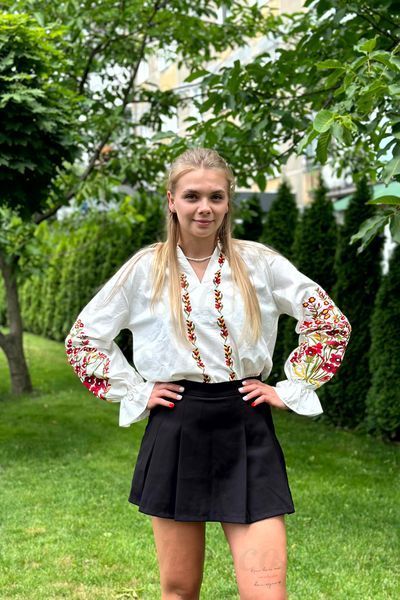 Жіноча вишиванка "Квітковий Розмай" 5775-БЧ-03 фото
